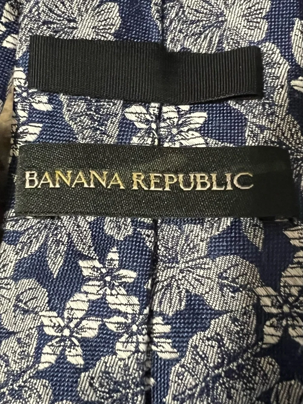 Banana Republic elevate your